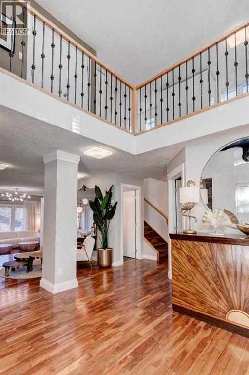 House for Sale in 38 Lissington Drive SW|Calgary, Alberta T3E5E1 3