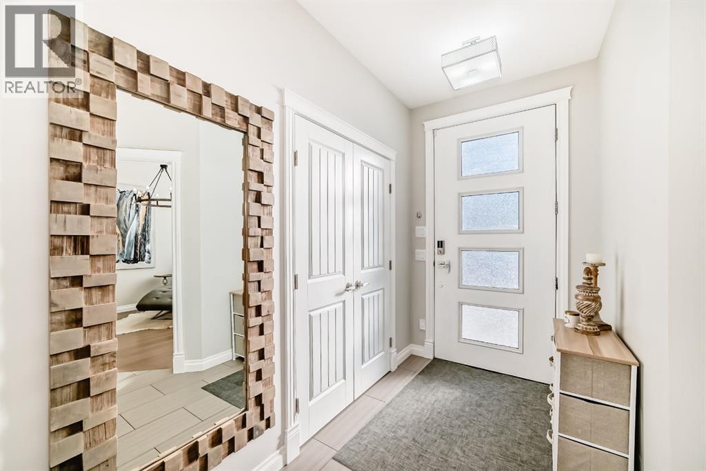 Duplex for Sale in 4627 83 Street NW|Calgary, Alberta T3B2R1 4