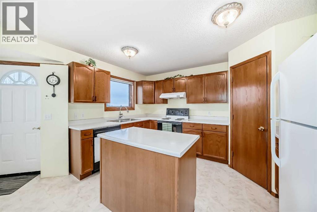 House for Sale in 40 Harvest Glen Mews NE|Calgary, Alberta T3K4C2 5