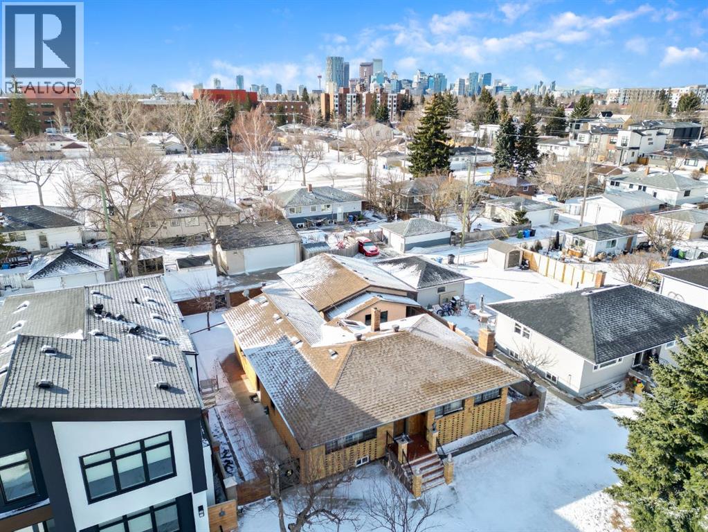 House for Sale in 47 Montrose Crescent NE|Calgary, Alberta T3E5P3 5