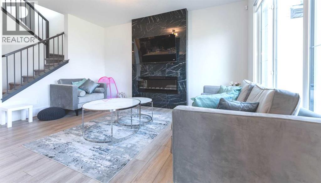 House for Sale in 200 Lewiston Drive NE|Calgary, Alberta T3P2H9 5