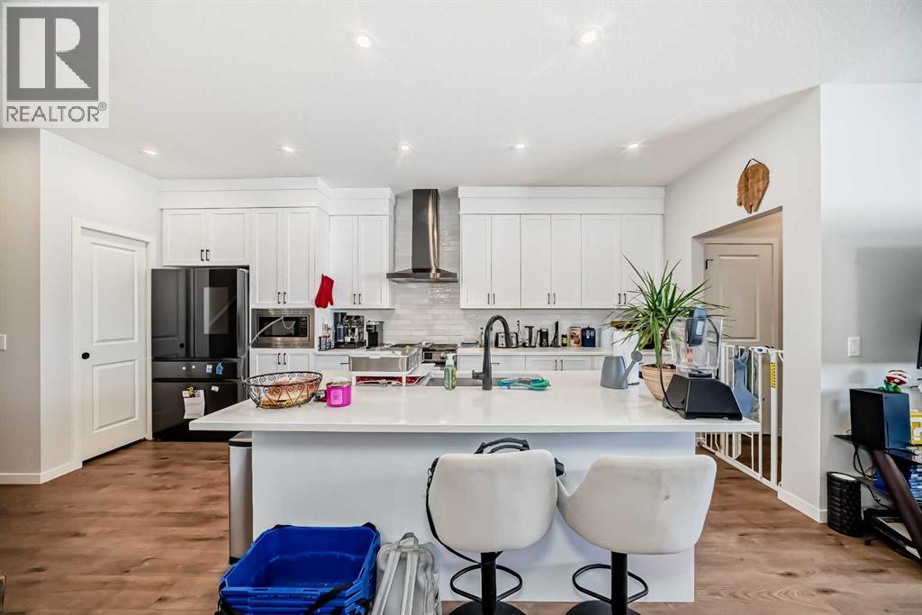 House for Sale in 160 Lucas Common NW|Calgary, Alberta T3P2B3 4