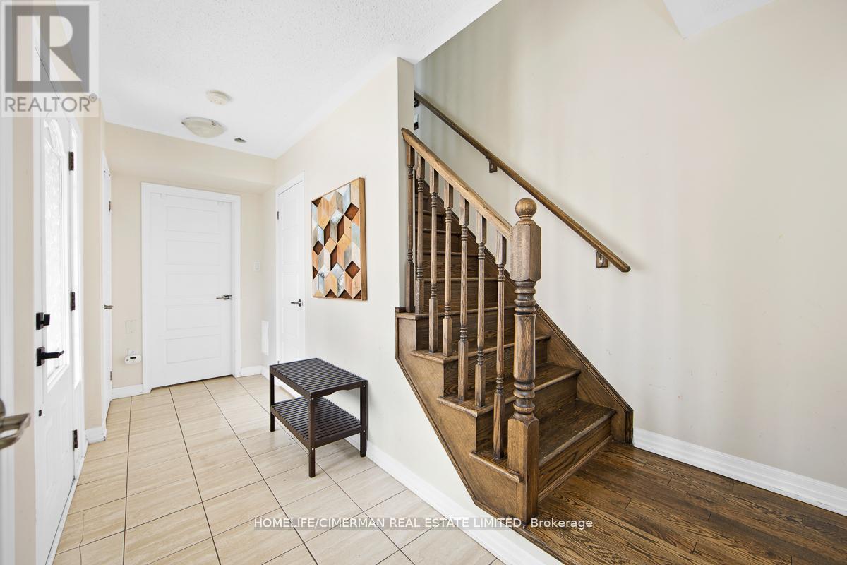 Row / Townhouse for Sale in 335 ELLEN DAVIDSON DRIVE|Oakville (GO Glenorchy), Ontario L6M0V6 3