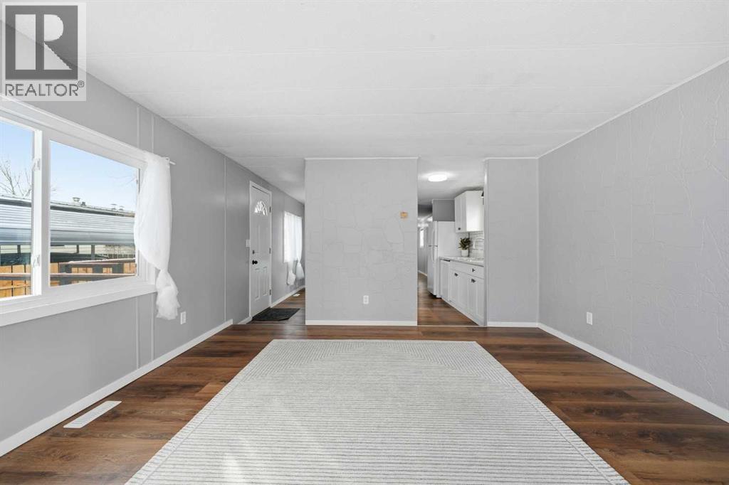 Mobile Home for Sale in 281, 6220 17 Avenue SE|Calgary, Alberta T2A0W6 5