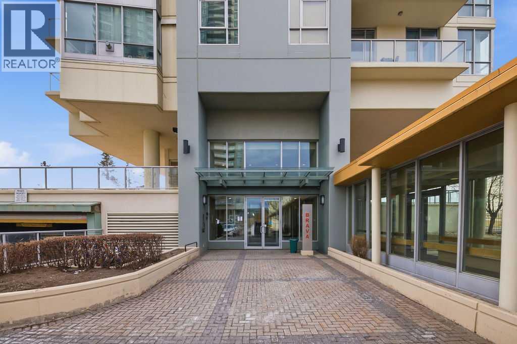 Apartment for Sale in 2202, 55 Spruce Place SW|Calgary, Alberta T3C3X5 3