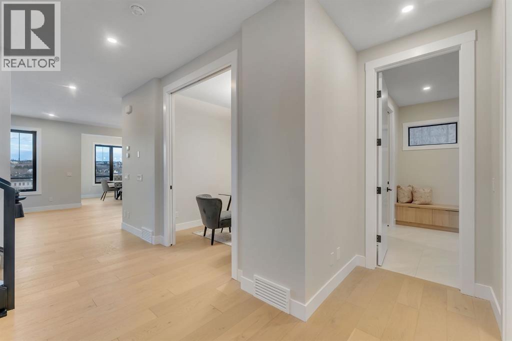 House for Sale in 12 Spring Creek Point SW|Calgary, Alberta T3H6E2 4