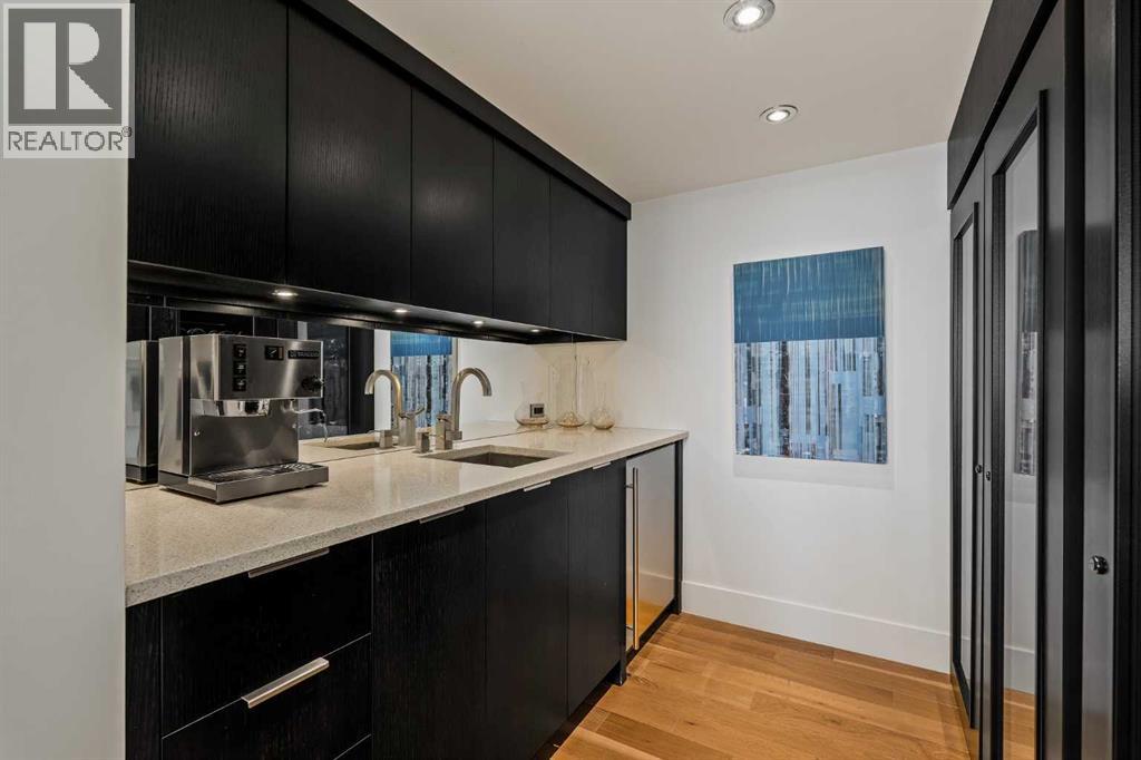 Apartment for Sale in 1706, 330 26 Avenue SW|Calgary, Alberta T2S2T3 5