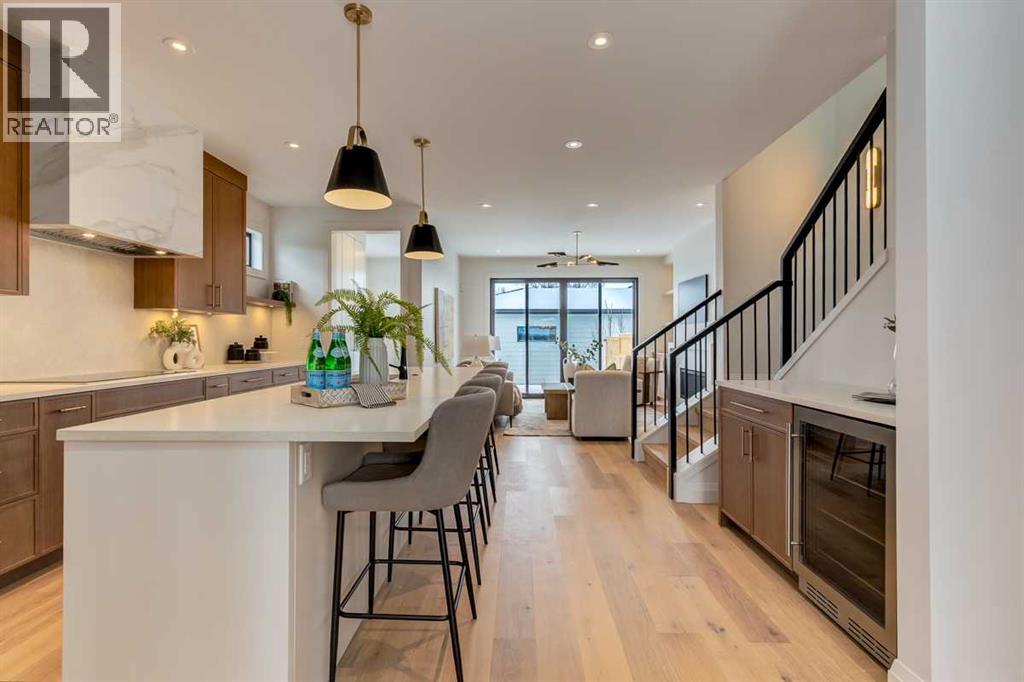 Duplex for Sale in 2233 35 Street SW|Calgary, Alberta T3E2X7 3