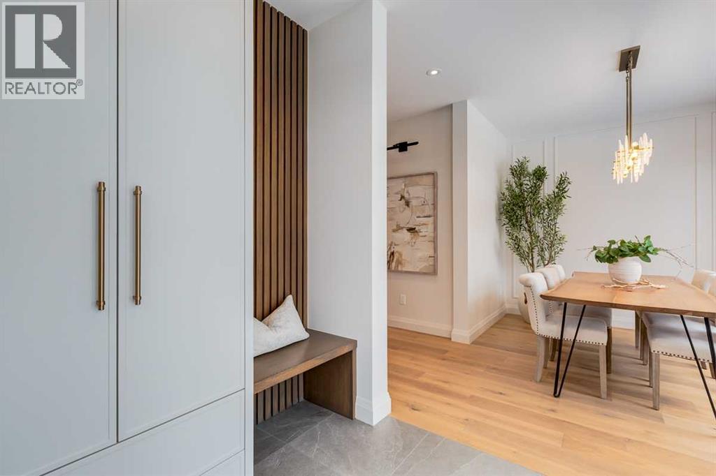 Duplex for Sale in 2233 35 Street SW|Calgary, Alberta T3E2X7 5