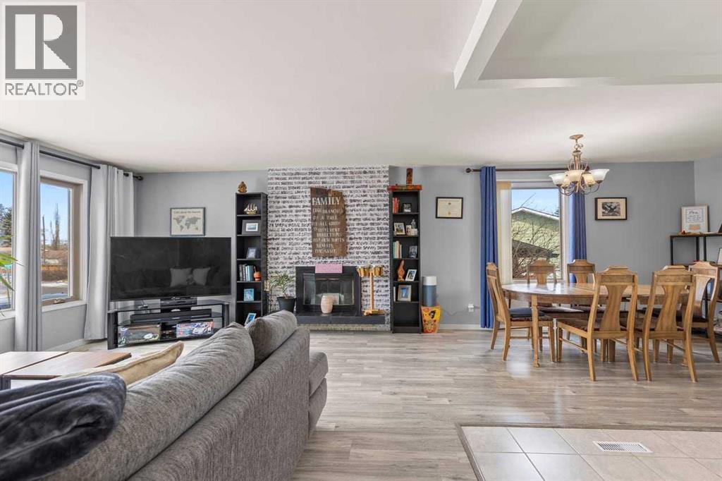 House for Sale in 436 Queen Charlotte Road SE|Calgary, Alberta T2H4H7 4