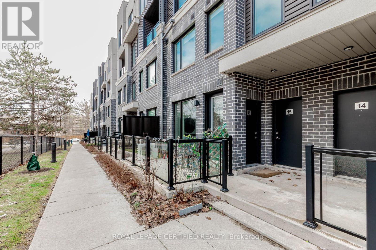 Row / Townhouse for Sale in 16 - 3483 WIDDECOMBE WAY|Mississauga (Erin Mills), Ontario L5L0B8 3