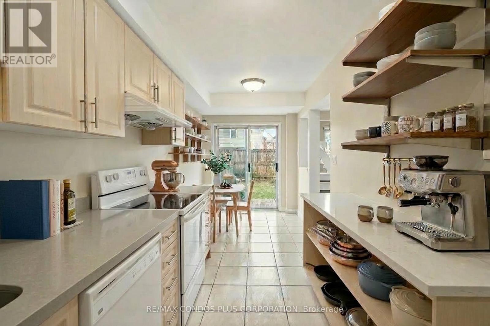 Row / Townhouse for Sale in 62 - 2945 THOMAS STREET|Mississauga (Central Erin Mills), Ontario L5M6C1 3