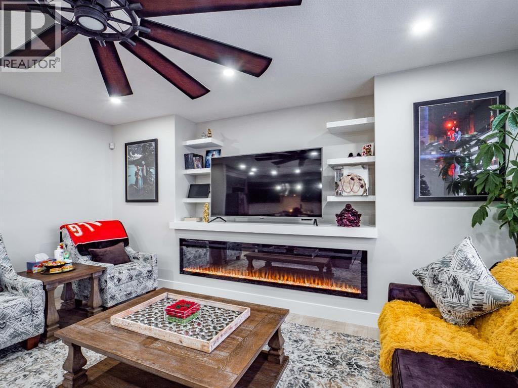 House for Sale in 132 Belvedere Drive SE|Calgary, Alberta T2A7G1 4