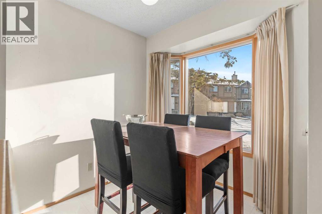 Row / Townhouse for Sale in 49 Range Gardens NW|Calgary, Alberta T3G2H1 5