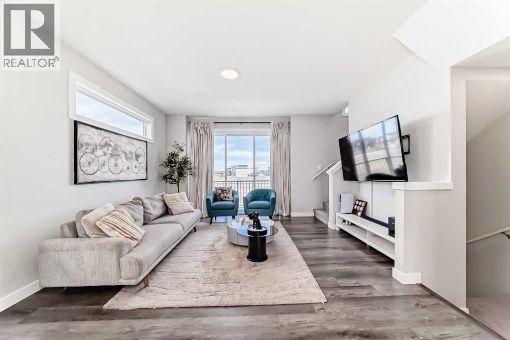 Row / Townhouse for Sale in 413 Skyview Ranch Circle NE|Calgary, Alberta T3N1Y8