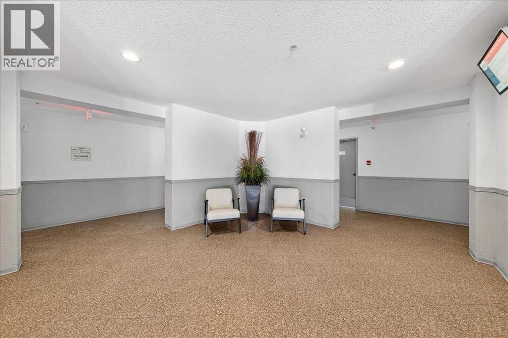 Apartment for Sale in 4206, 10 Prestwick Bay SE|Calgary, Alberta T2Z0B5 4