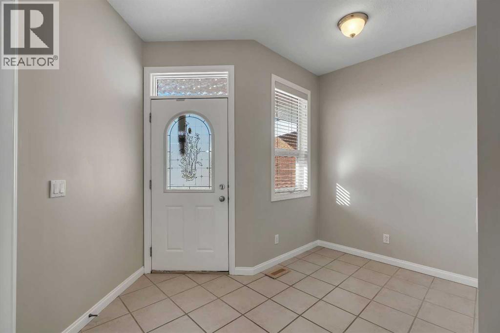 Row / Townhouse for Sale in 97 Royal Manor NW|Calgary, Alberta T3G5T5 4