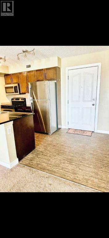 Apartment for Sale in 420, 7110 80 Avenue NE|Calgary, Alberta T3J0N4 3