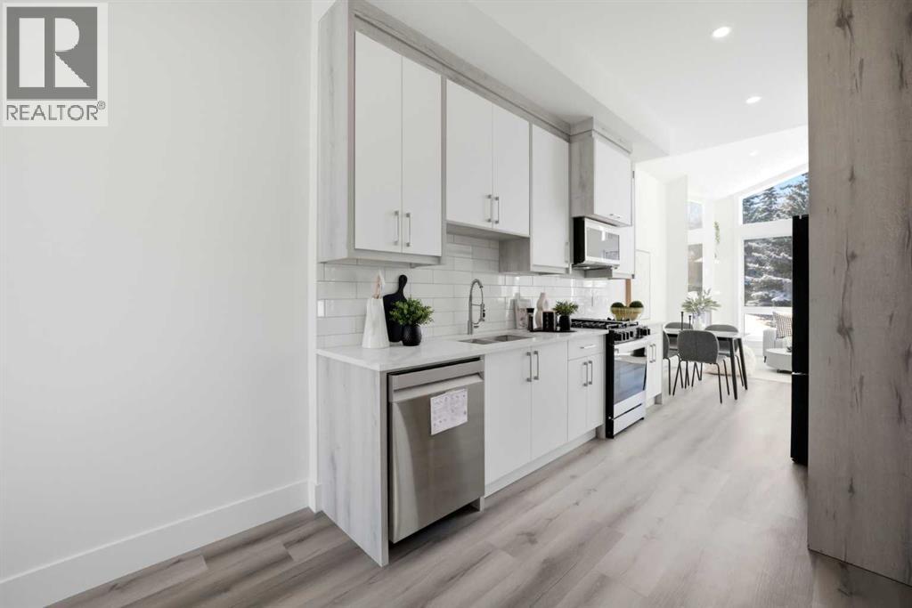 Duplex for Sale in 8518 33 Avenue NW|Calgary, Alberta T3B1M1 5