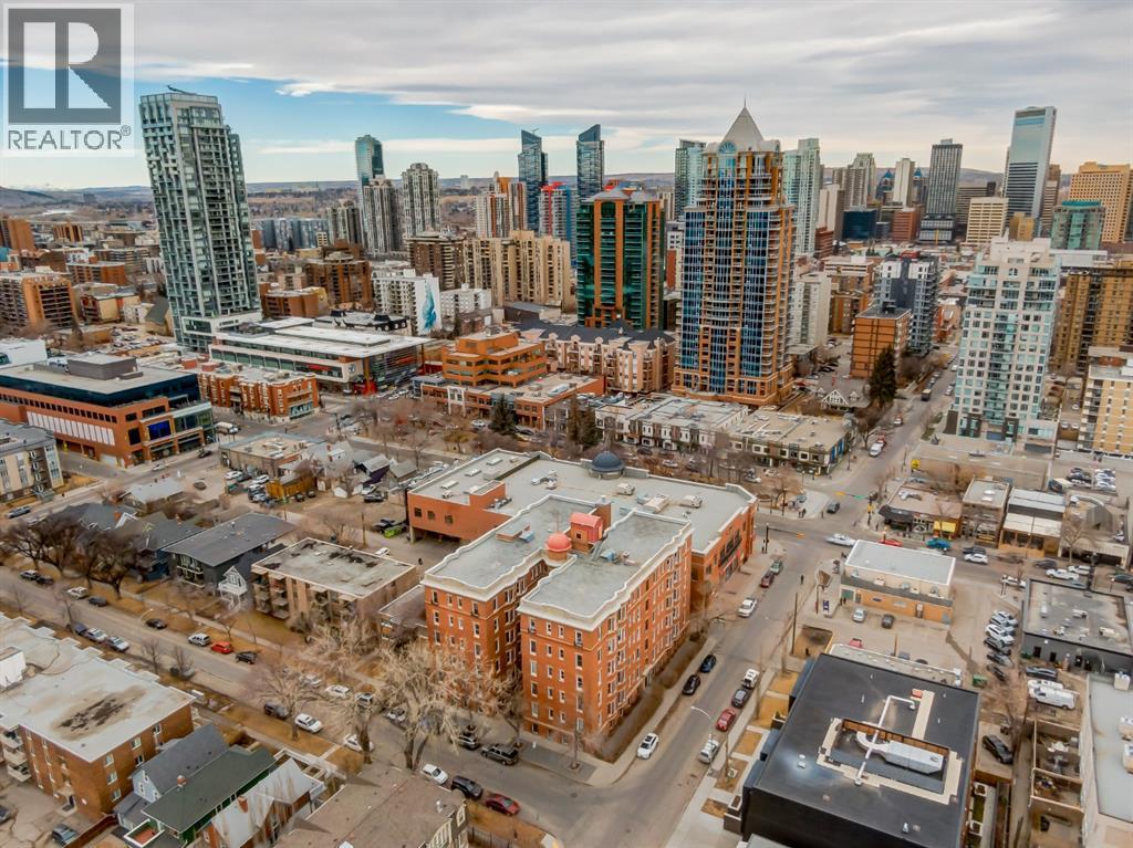 Apartment for Sale in 1, 804 18 Avenue SW|Calgary, Alberta T2T0G8 2