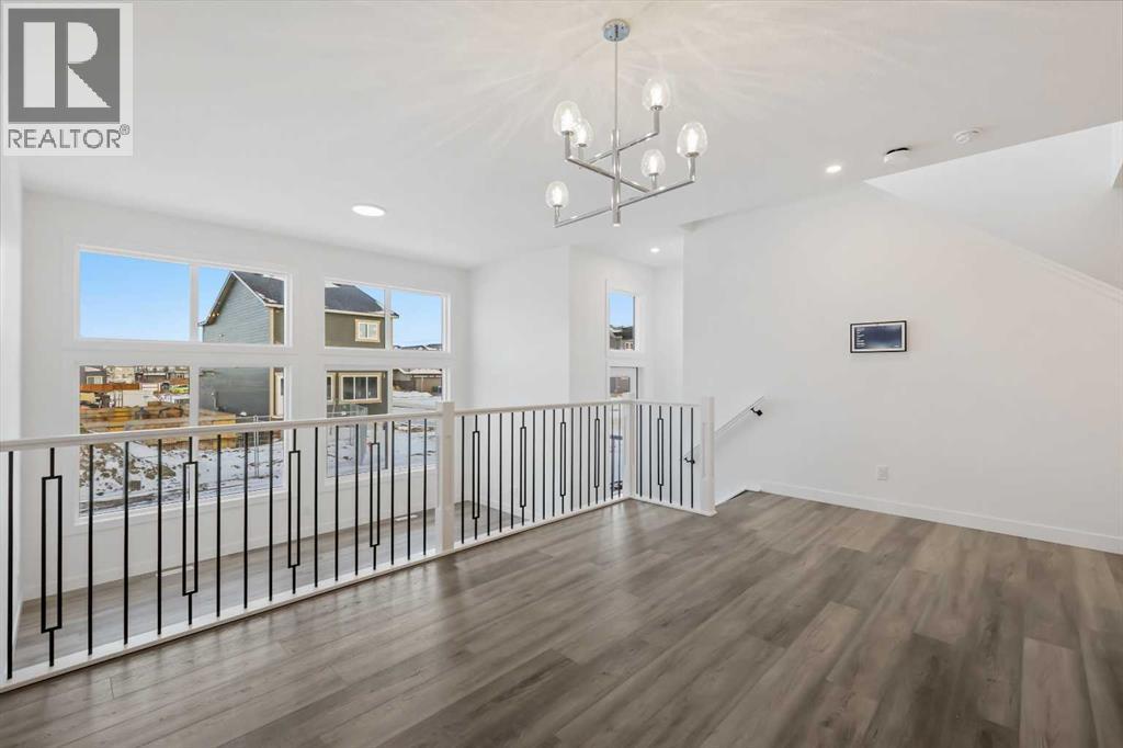 House for Sale in 3 Legacy Glen Rise SE|Calgary, Alberta T2X5Z5 3