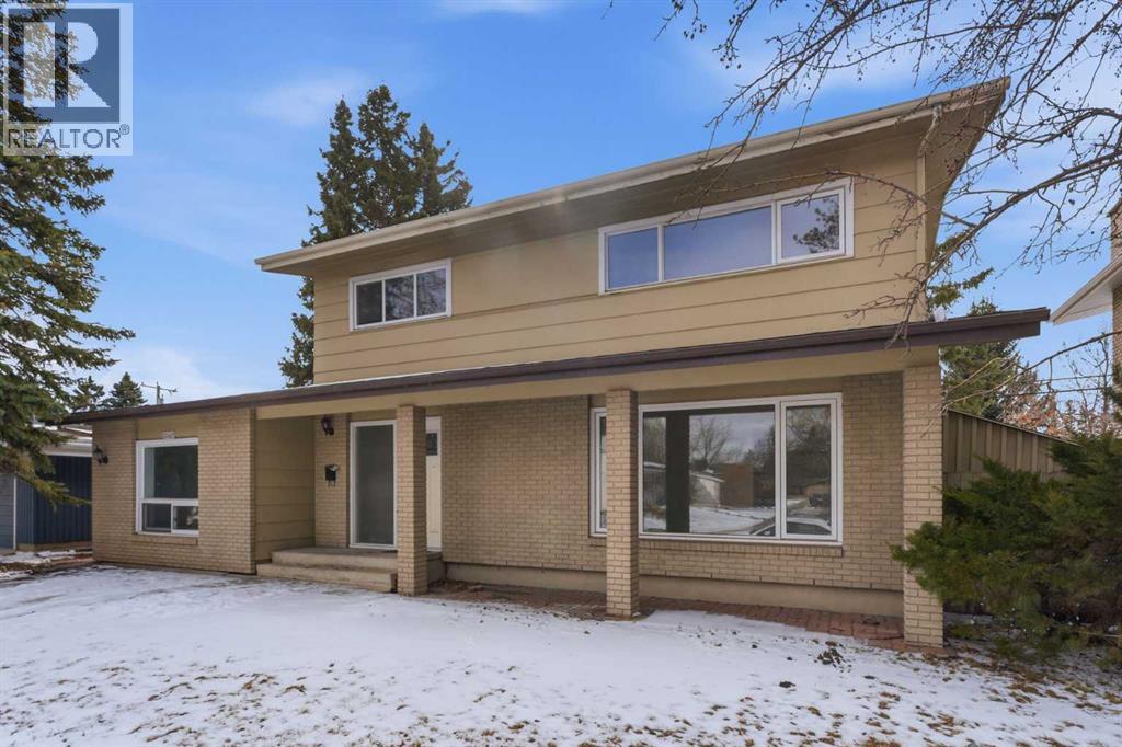 House for Sale in 10603 Maplecreek Drive SE|Calgary, Alberta T2J1V2 2