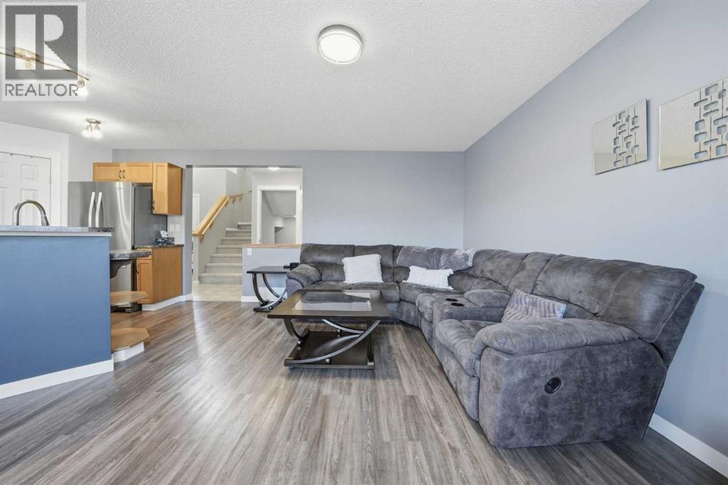 House for Sale in 257 Covewood Circle NE|Calgary, Alberta T3K5S8 4