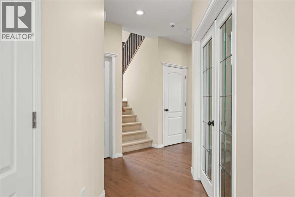 House for Sale in 29 Royal Birkdale Drive NW|Calgary, Alberta T3G5C7 3