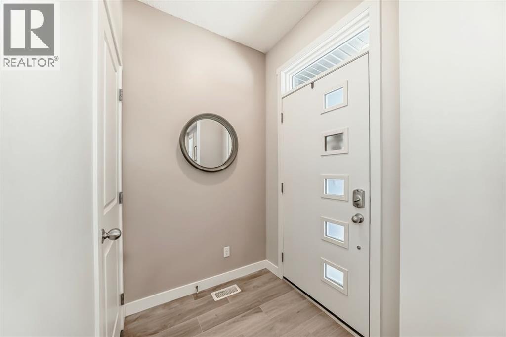 Row / Townhouse for Sale in 36 Carringvue Way NW|Calgary, Alberta T3P1K9 3