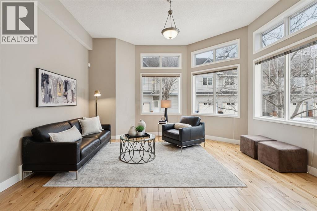 Duplex for Sale in 17 Prestwick Pond Terrace SE|Calgary, Alberta T2Z3Z7 4