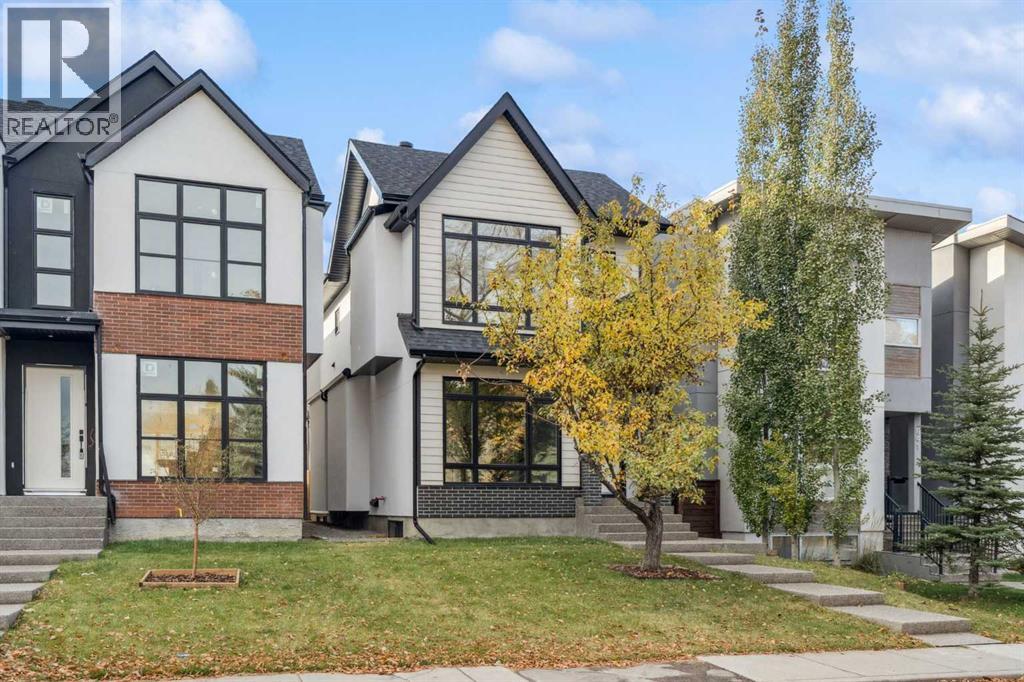 House for Sale in 643 36 Street SW|Calgary, Alberta T3C1R1