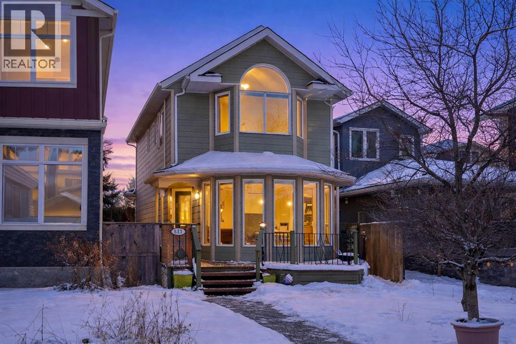 House for Sale in 613 25 Avenue NE|Calgary, Alberta T2E1Y6