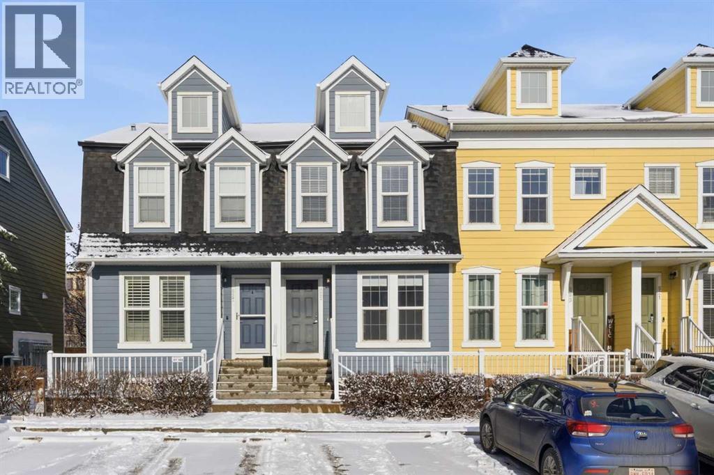 Row / Townhouse for Sale in 525 McKenzie Towne Close SE|Calgary, Alberta T2Z1A8