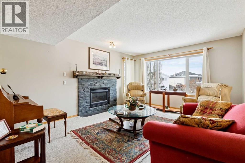 House for Sale in 59 Tuscarora Crescent NW|Calgary, Alberta T3L2G3 5