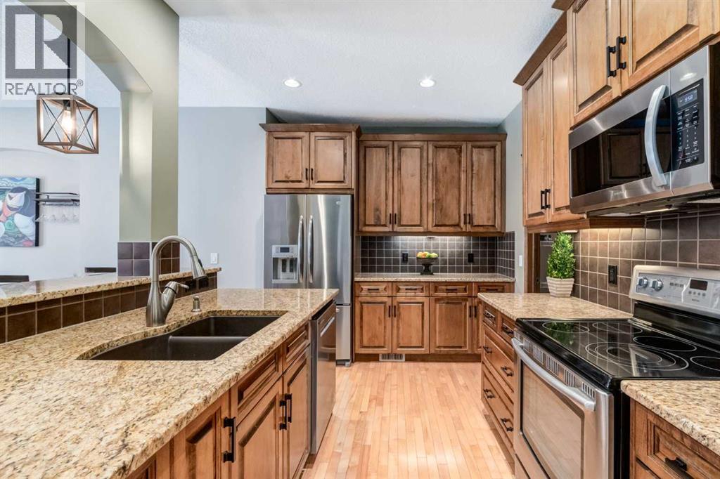 House for Sale in 477 Mahogany Court SE|Calgary, Alberta T3M0T7 4