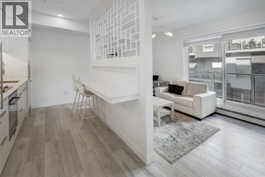 Apartment for Sale in 205, 3125 39 Street NW|Calgary, Alberta T3E2C3 4