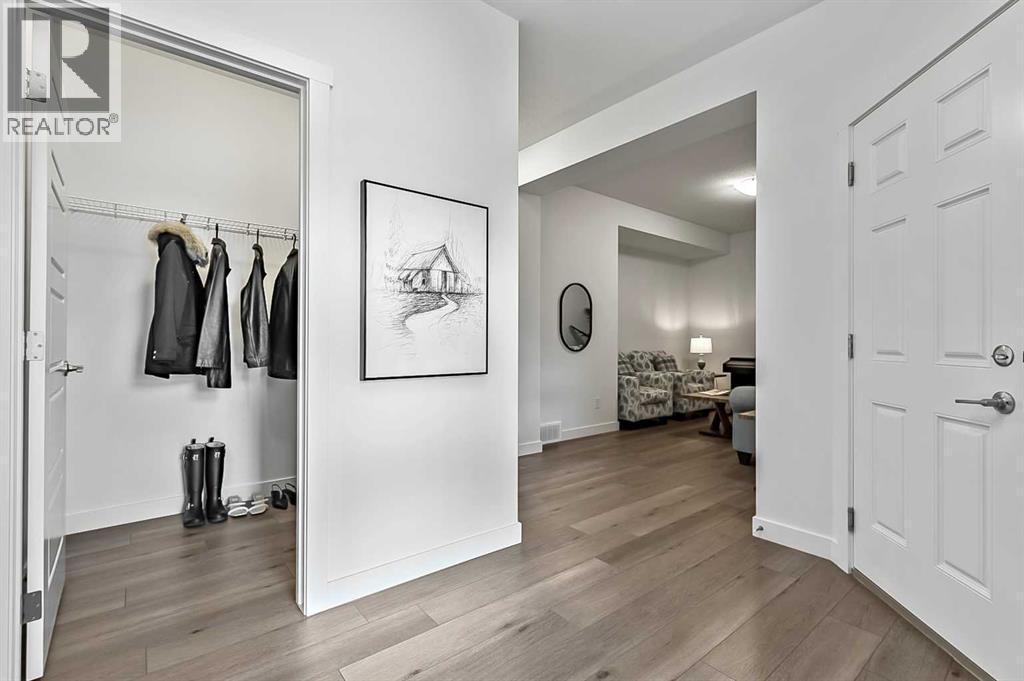 House for Sale in 882 Bluerock Way SW|Calgary, Alberta T2Y0S5 4