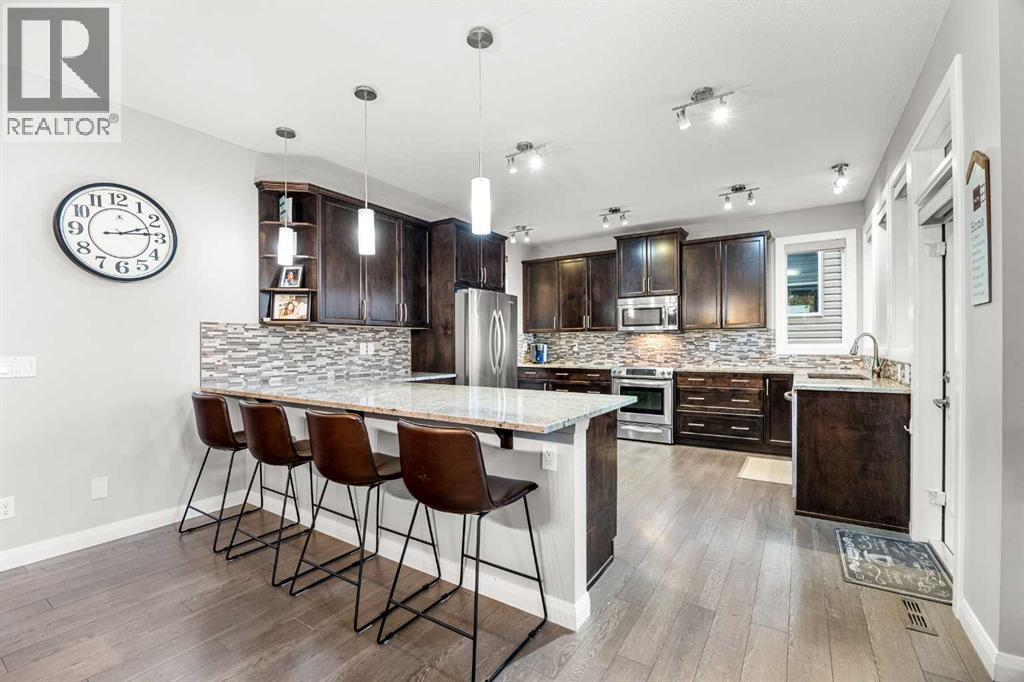 House for Sale in 40 Evansfield Place NW|Calgary, Alberta T3P0K3 3