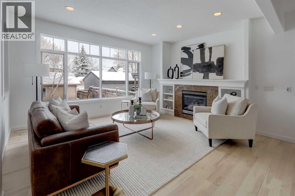 Duplex for Sale in 2218 1 Avenue NW|Calgary, Alberta T2N0B7 2