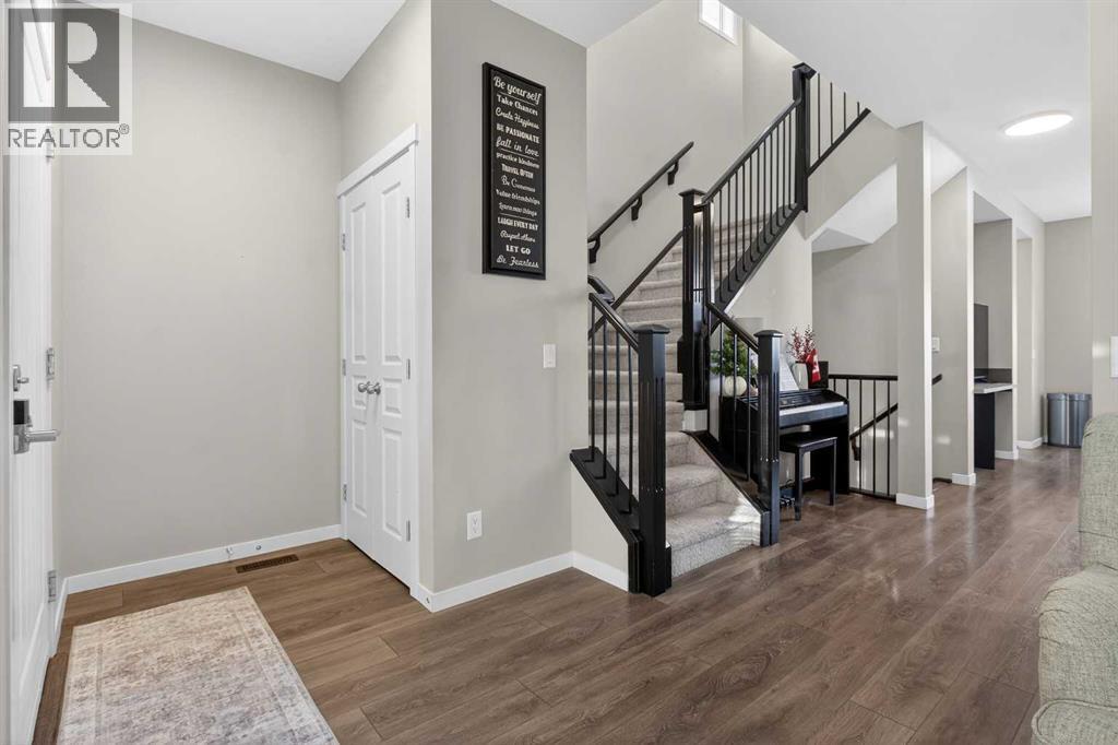 House for Sale in 146 Marquis Common SE|Calgary, Alberta T3M1N7 2