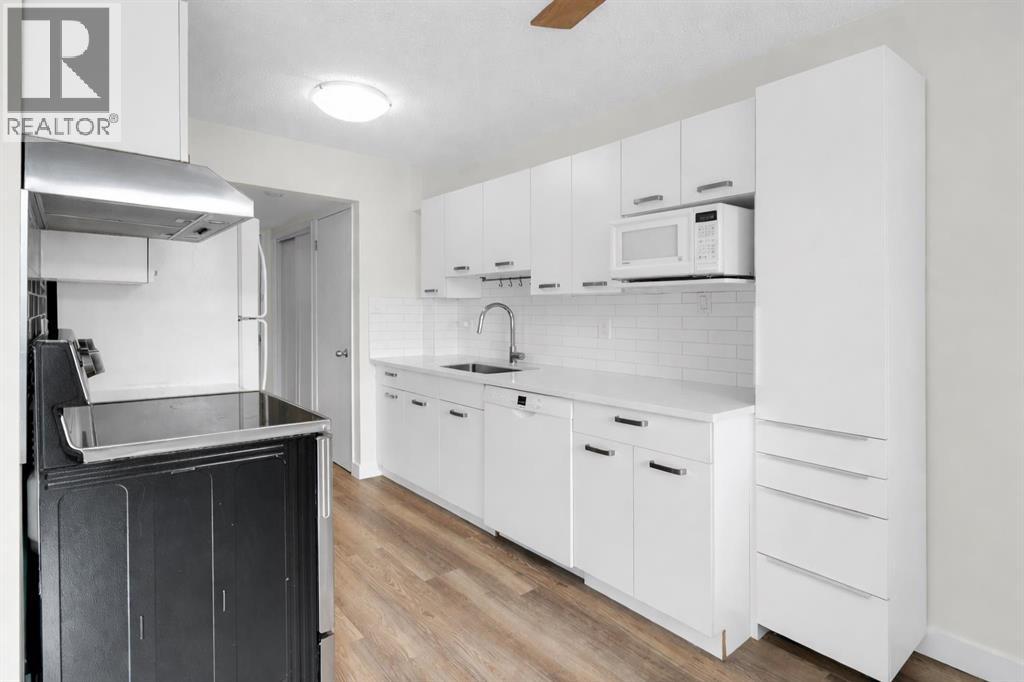 Apartment for Sale in 29, 3519 49 Street NW|Calgary, Alberta T3A2C7 3