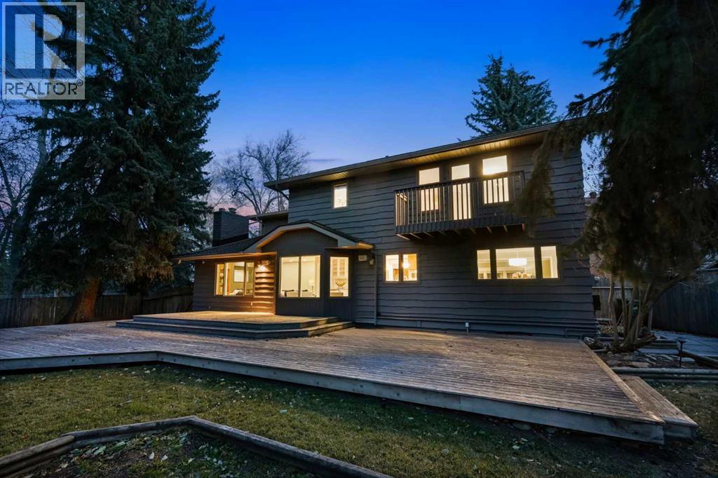 House for Sale in 723 Willamette Drive SE|Calgary, Alberta T2J2A3 3