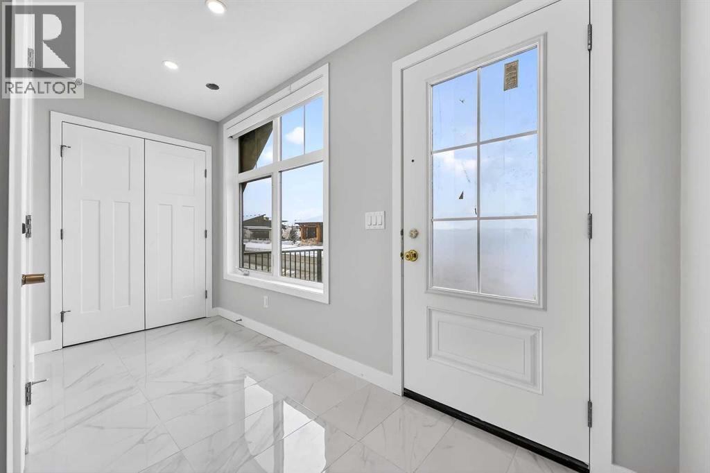 Row / Townhouse for Sale in 591 Mahogany Road SE|Calgary, Alberta T3M3Y3 3