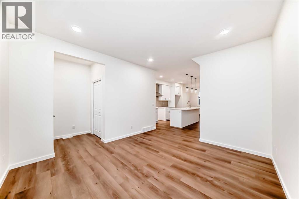 Duplex for Sale in 43 Blue Heron Parade SE|Calgary, Alberta T3S0W7 5