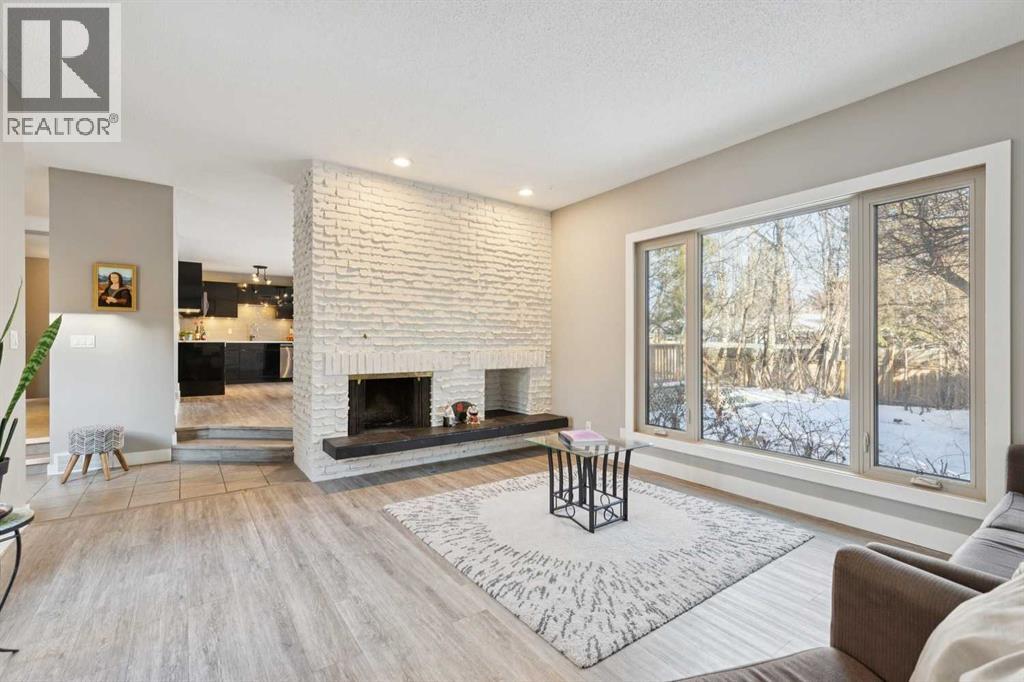 House for Sale in 5432 Silverdale Drive NW|Calgary, Alberta T3B3M8 4