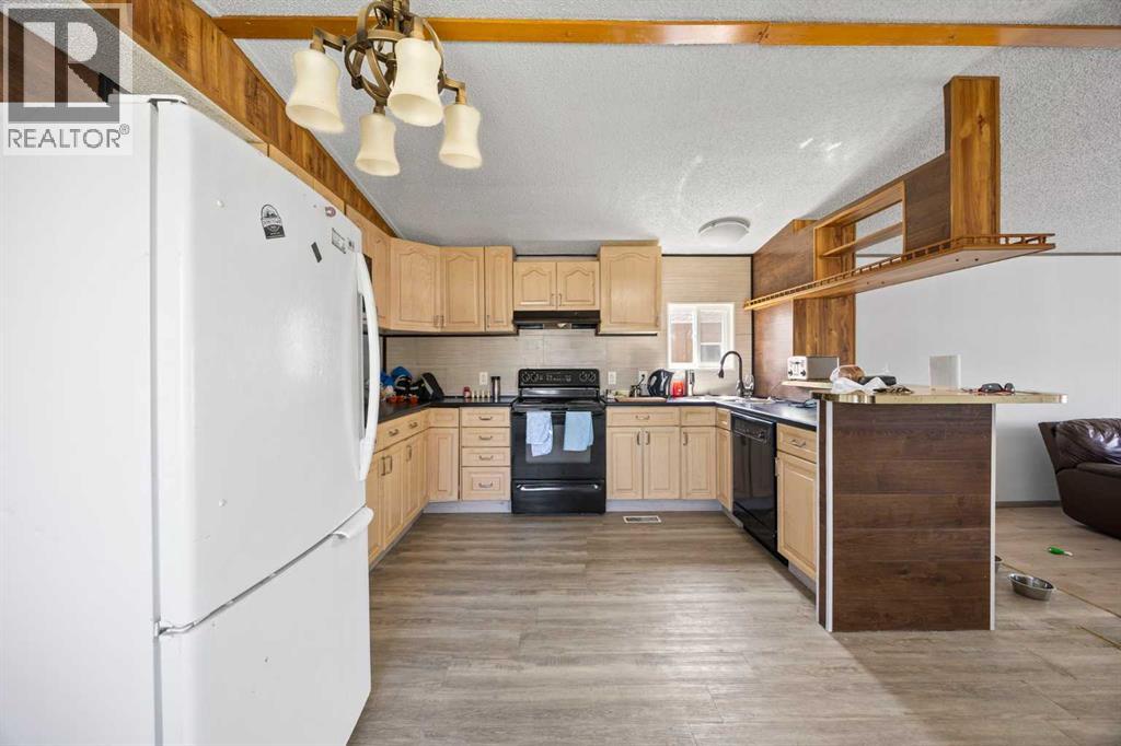 Mobile Home for Sale in 322, 6220 17 Avenue SE|Calgary, Alberta T2A0W6 3