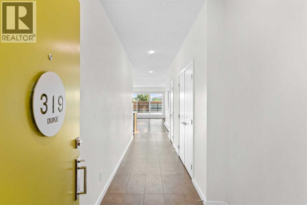 Apartment for Sale in 319, 120 18 Avenue SW|Calgary, Alberta T2S3H5 5