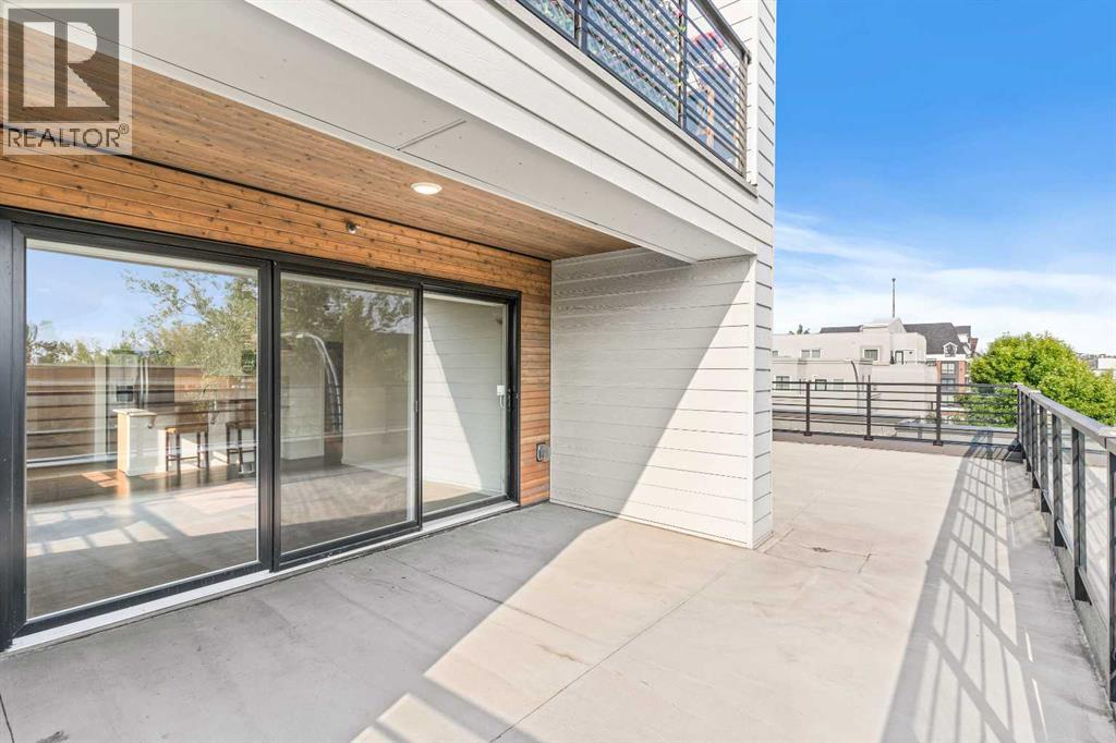 Apartment for Sale in 319, 120 18 Avenue SW|Calgary, Alberta T2S3H5