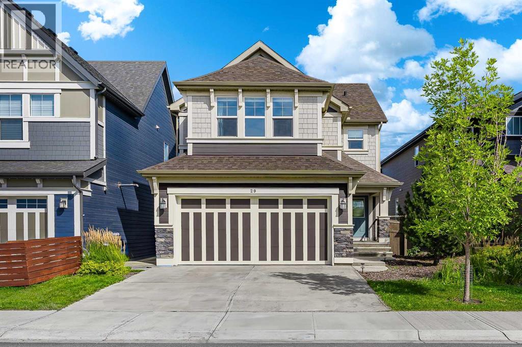 House for Sale in 29 Magnolia Terrace SE|Calgary, Alberta T3M2X3 2