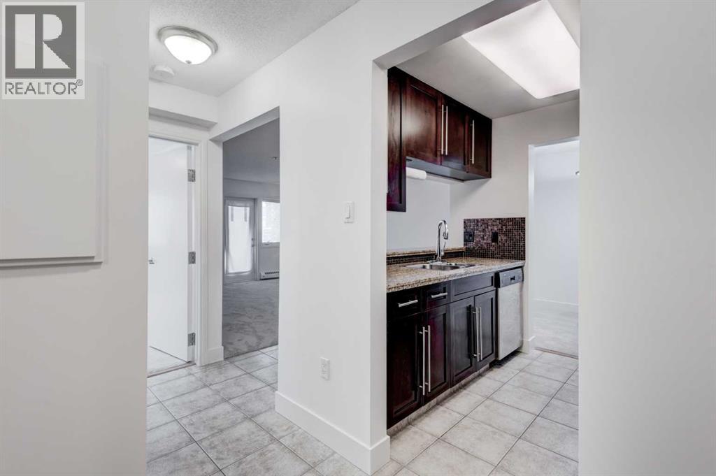 Apartment for Sale in 117, 790 Kingsmere Crescent SW|Calgary, Alberta T2V2G9 3